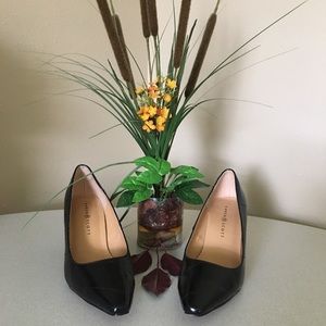 Karen Scott Clancybkel Black 8.5M